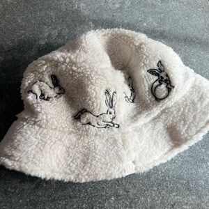 lululemon athletica White Fleece Bucket Hat